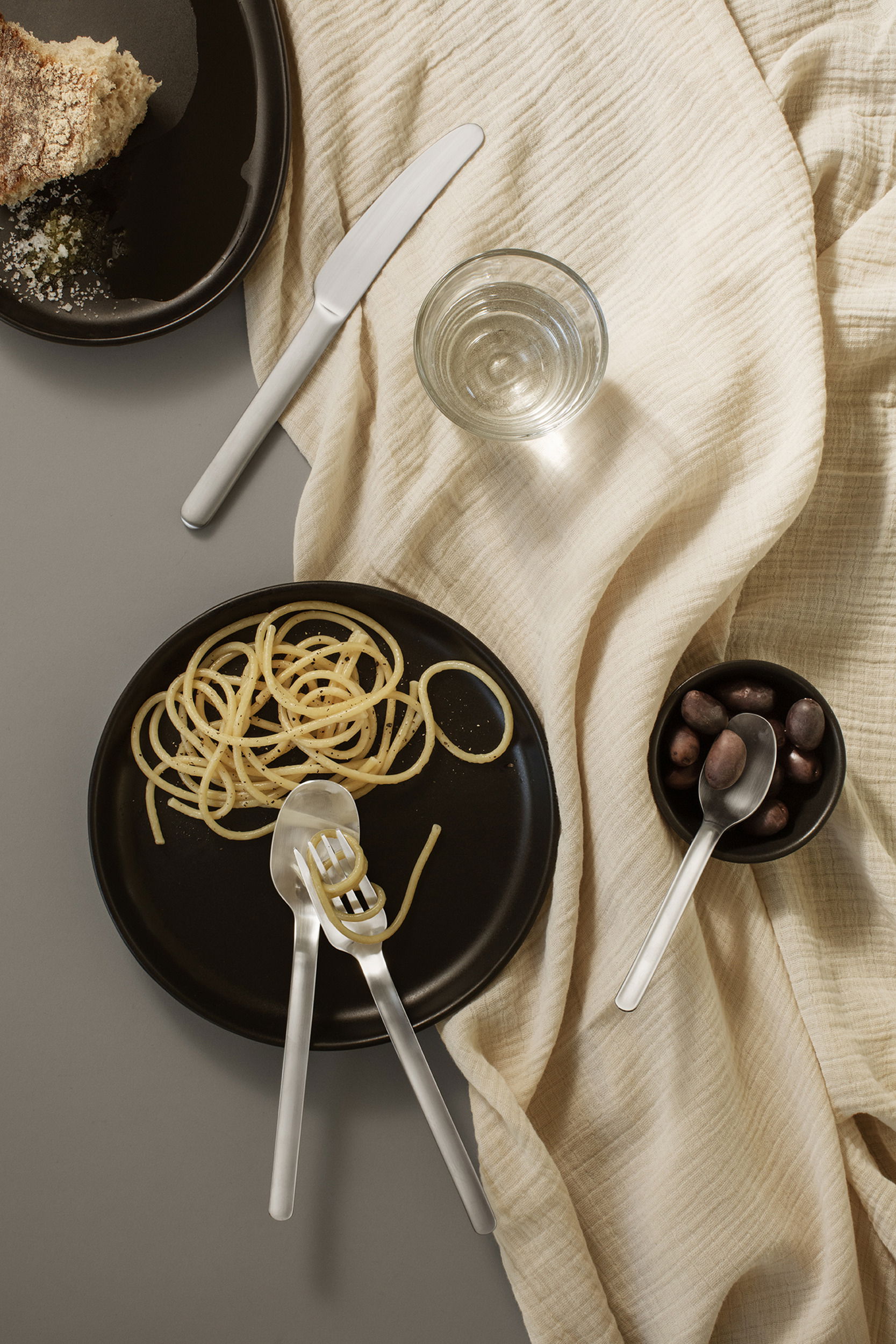 EVA SOLO Nordic Kitchen 16 el. - zestaw sztućców na 4 osoby ze stali nierdzewnej