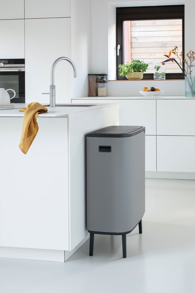 BRABANTIA Touch Bin Bo 60 l šedá - nerezový odpadkový koš
