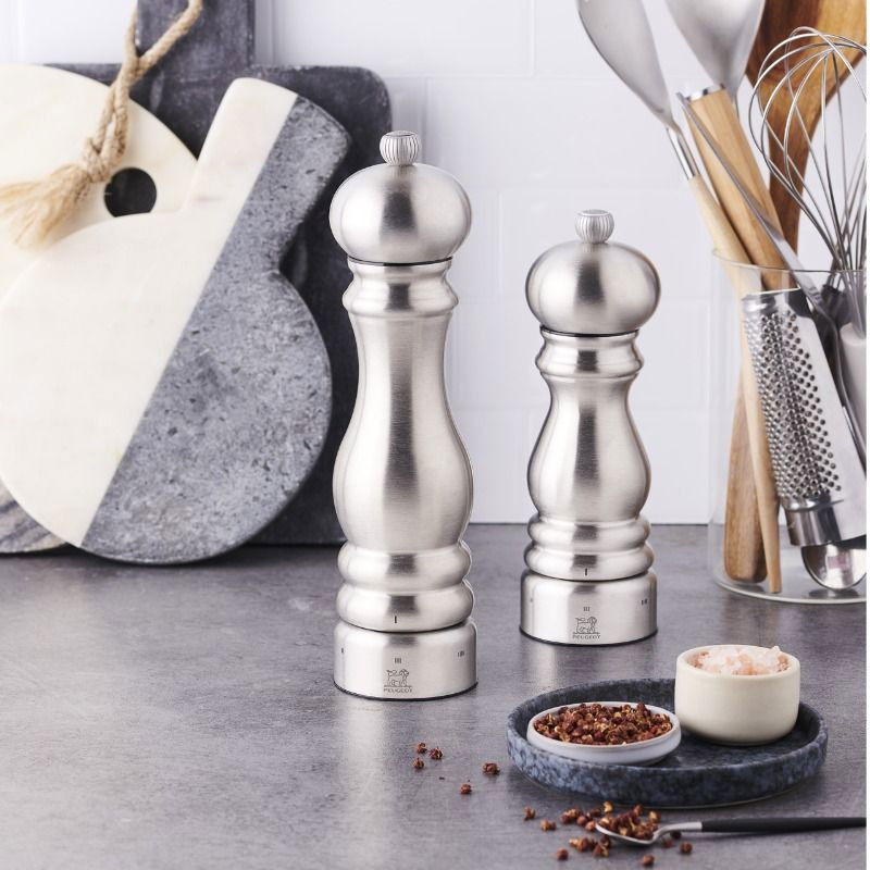 PEUGEOT Paris Chef 30 cm - ocelový ruční mlýnek na pepř