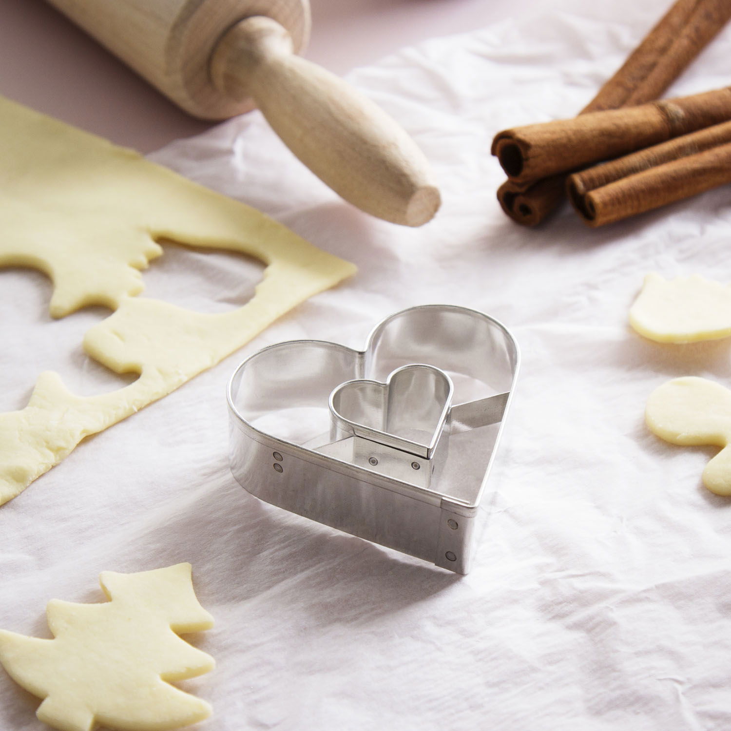 Kovová forma / vykrajovátko na sušenky HEART WITH HEART 5,5 cm