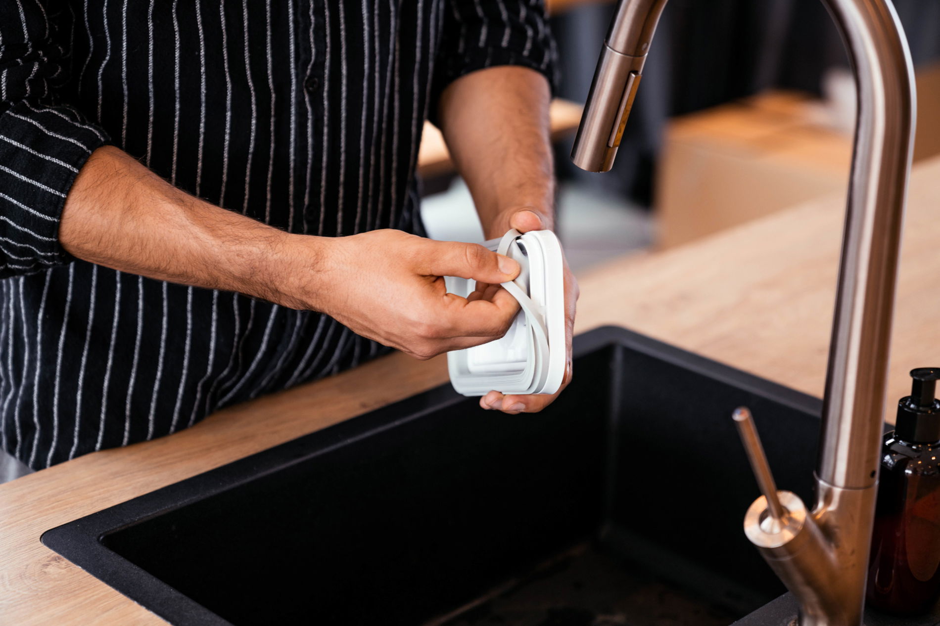 ZWILLING Fresh &amp; Save 2 l bílá – vzduchotěsná skleněná dóza (nádoba) na potraviny