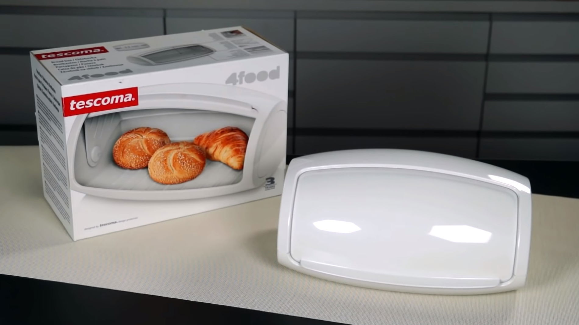 TESCOMA 4food 32 cm bílý - plastový chlebník