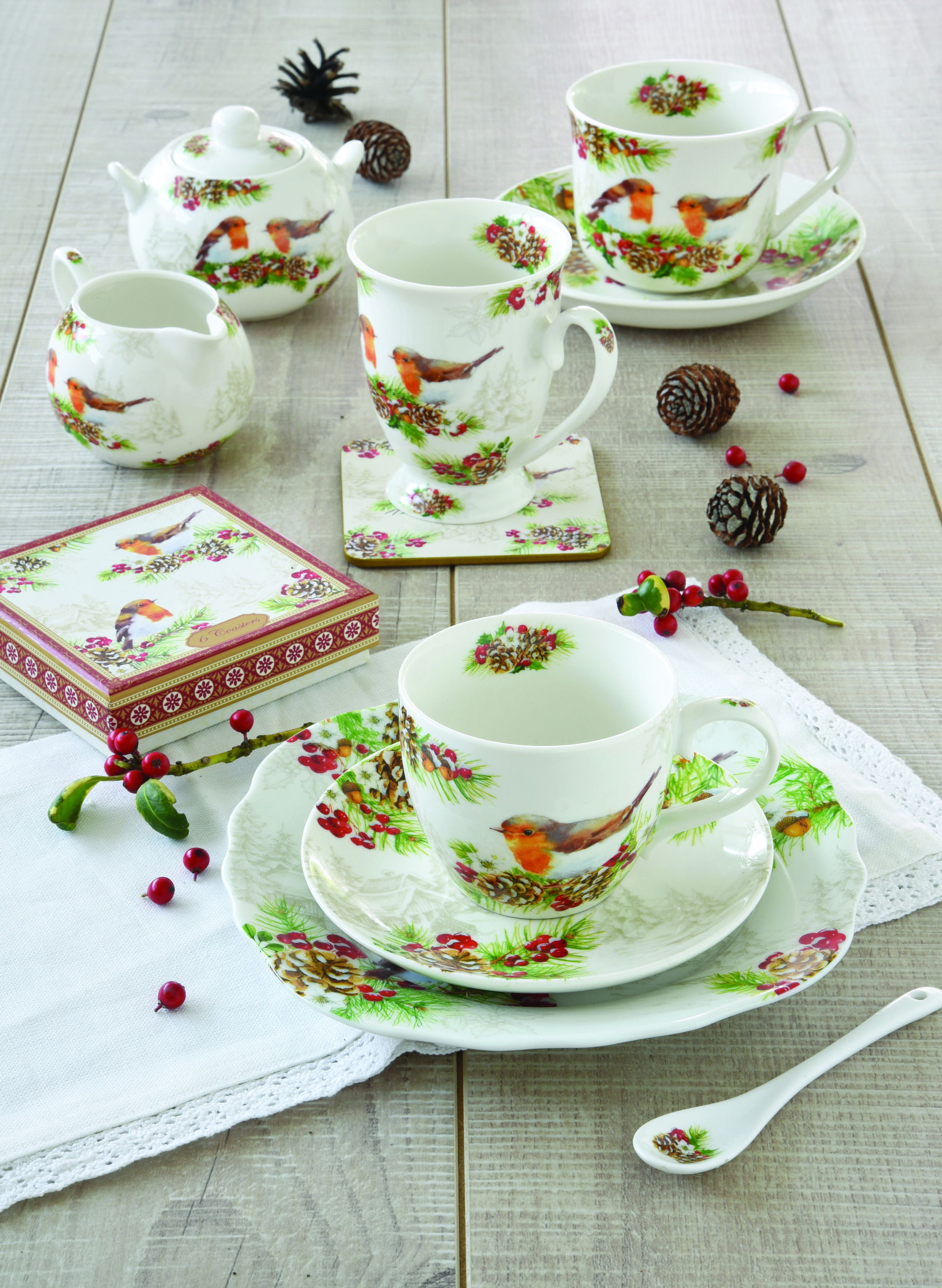 Porcelánové šálky na espresso s podšálky WINTER ROBIN 50 ml 2 ks