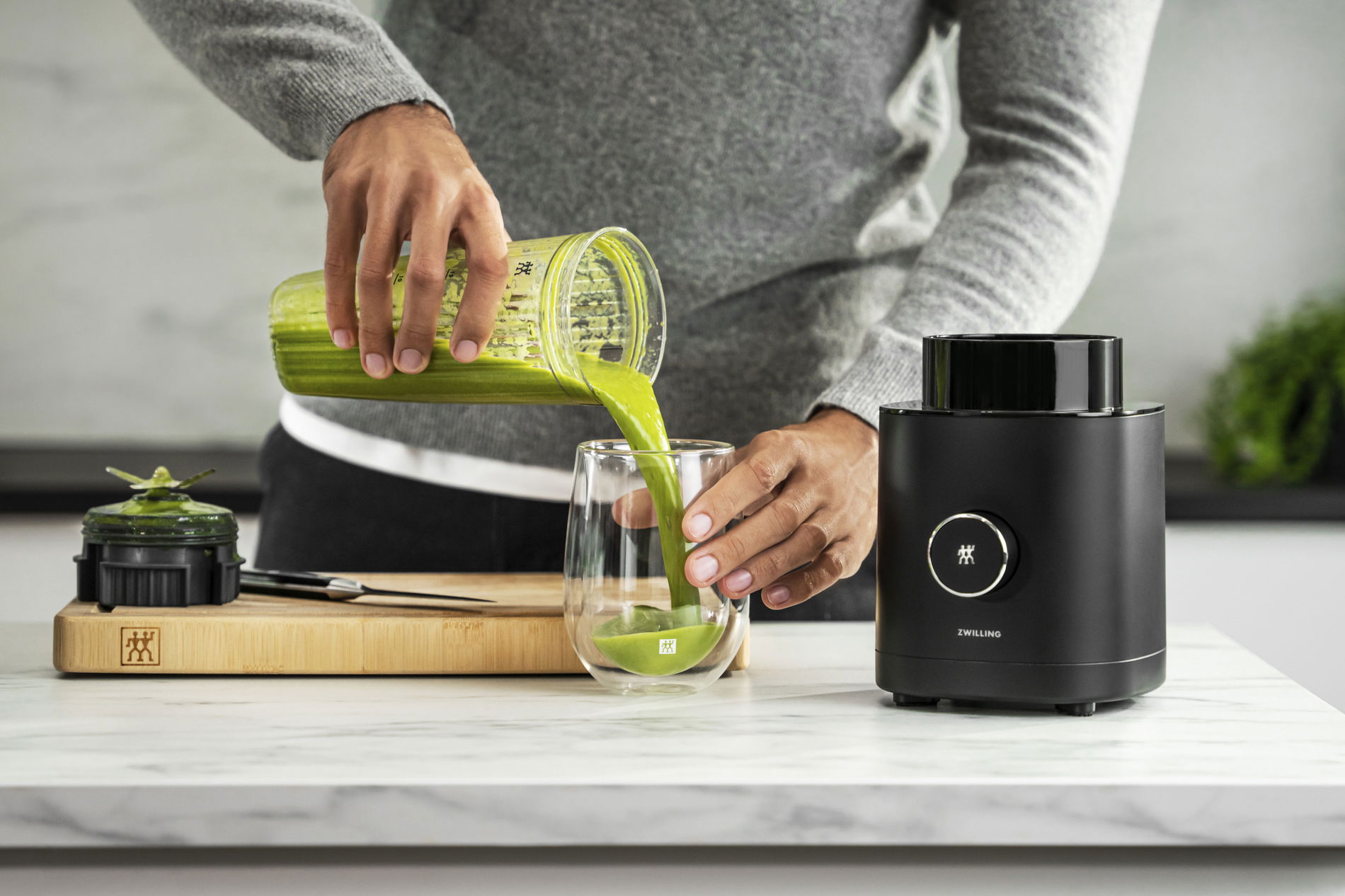 ZWILLING Enfinigy 600 W černý - tritantový stolni mixer (smoothie)