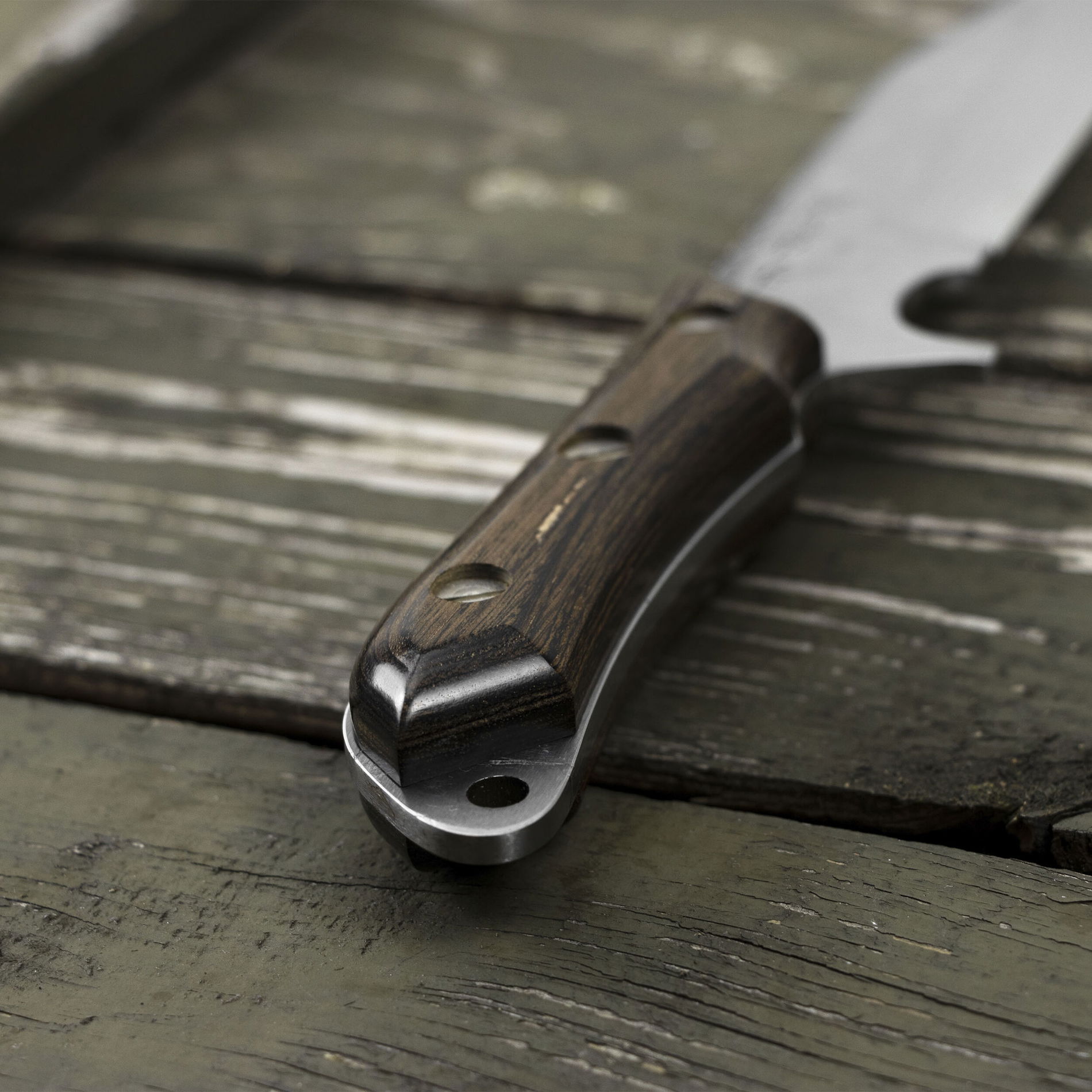 KANETSUNE SEKI Seseragi Clip 12,5 cm - japoński nóż survivalowy ze stali wysokowęglowej w etui / pochwie