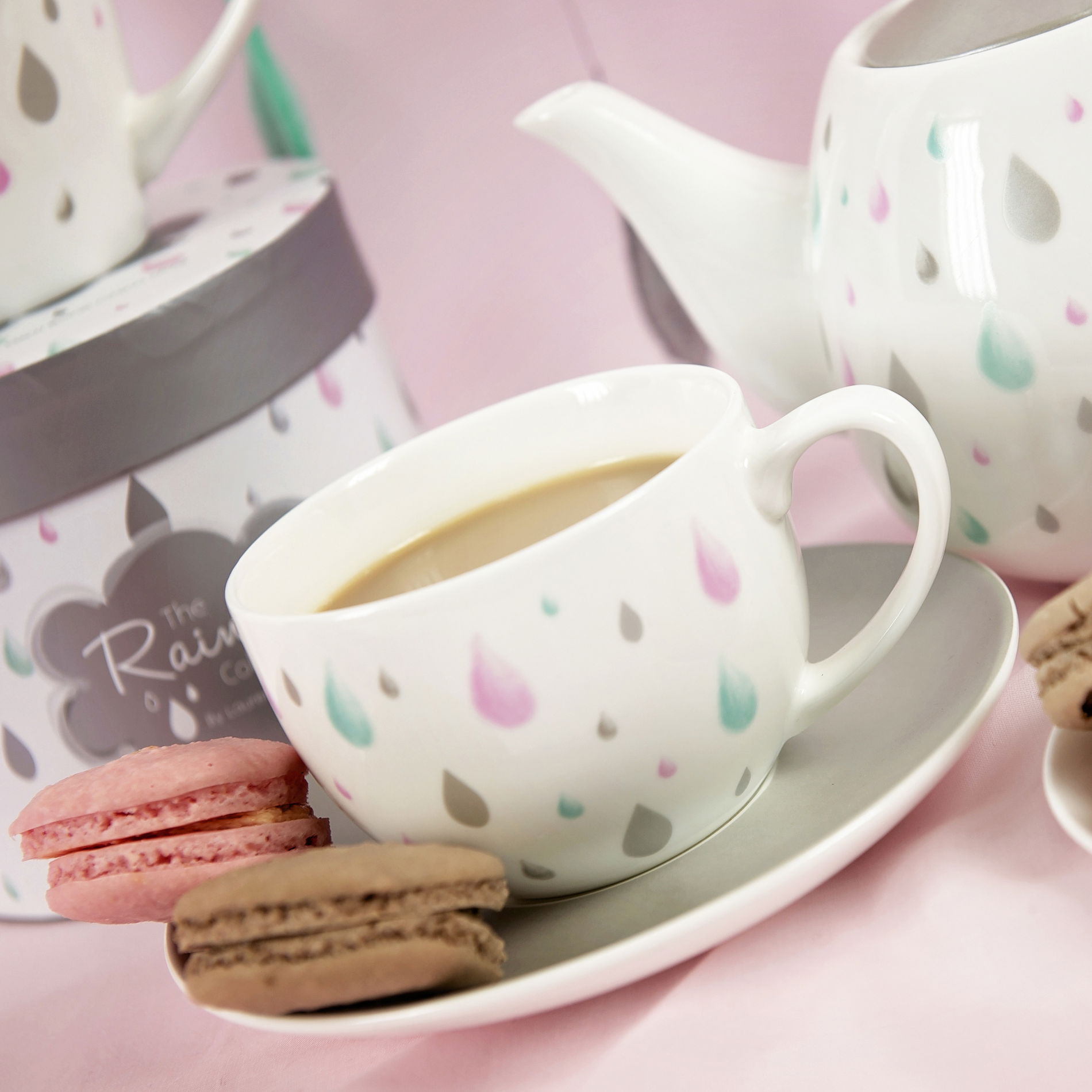 Porcelánový šálek na kávu a čaj s podšálkem ASHDENE RAINDROP bílý 250 ml