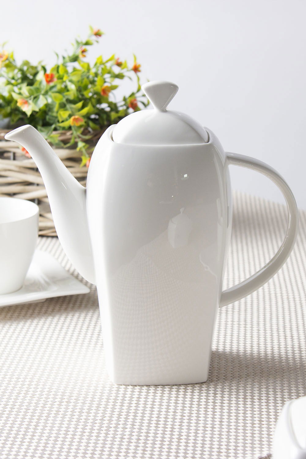 Porcelánový kávový servis AMBITION WAVE BÍLÝ pro 6 osob (17 ks)