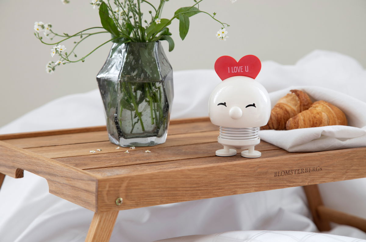 HOPTIMIST BUMBLE LOVE M 10 cm - kiwak z tworzywa sztucznego biały