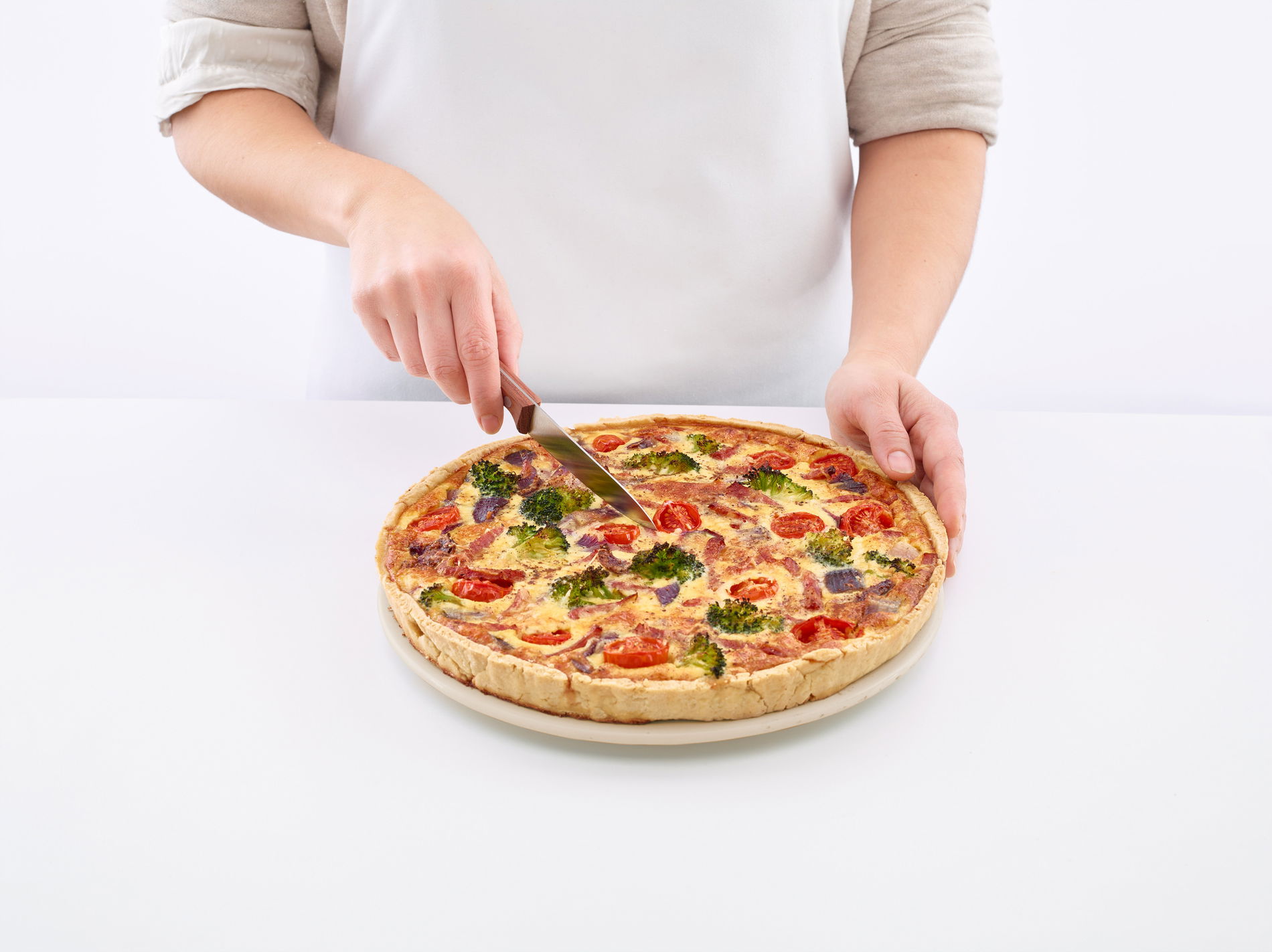 LEKUE Duo 28 cm červená - silikonová koláčová forma na pečení