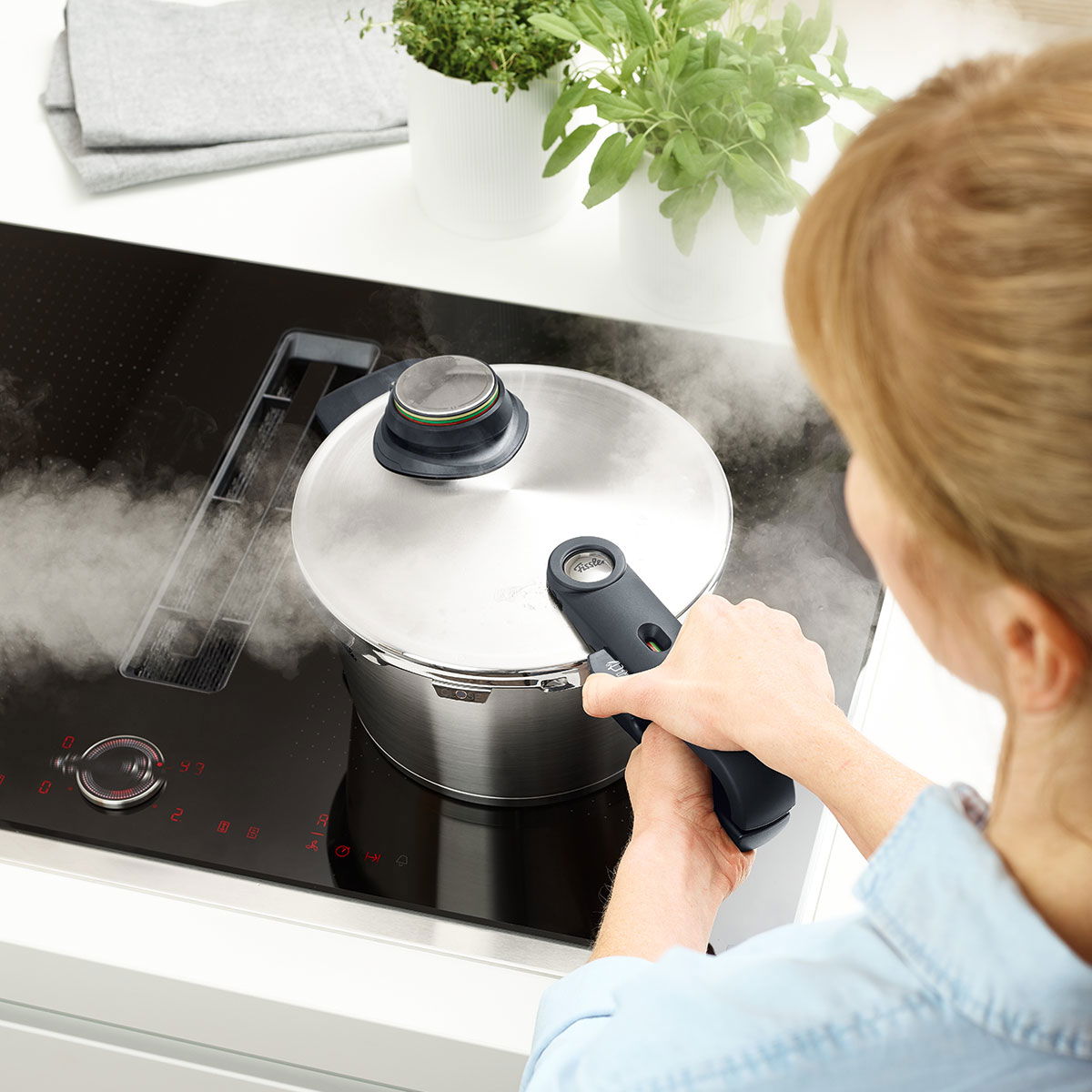 FISSLER Vitavit Premium 6 el. - tlakové hrnce s vložkou pro vaření na páře z nerezové oceli