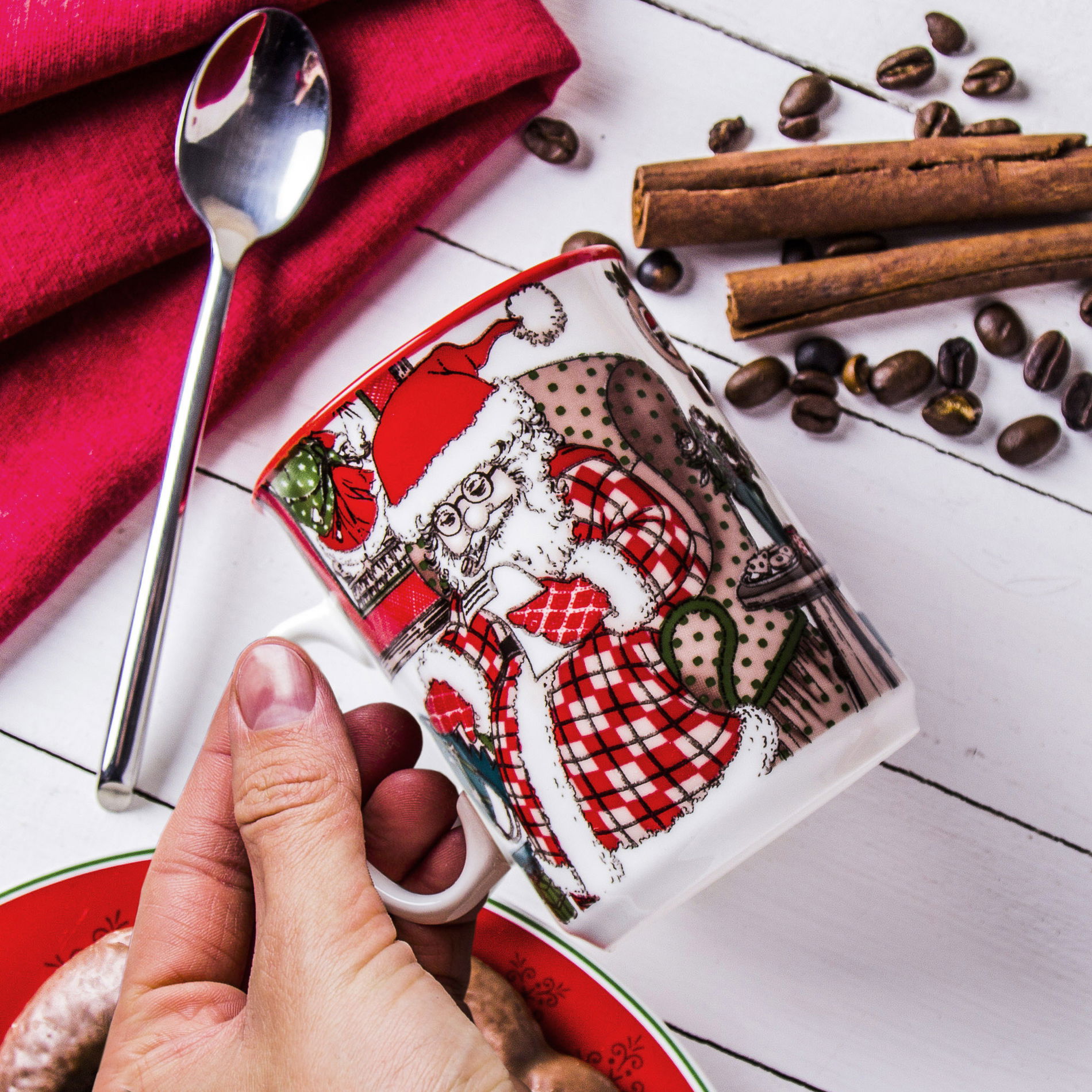 Vánoční porcelánový hrnek SANTA CLAUS červený 250 ml