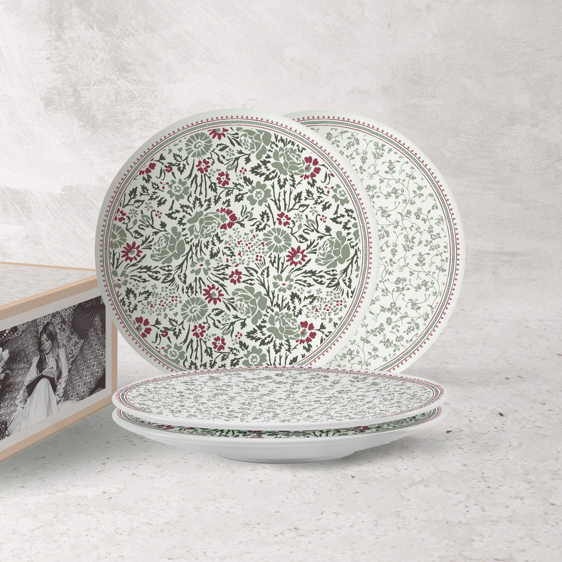 Porcelánové talíře / podšálky LAURA ASHLEY WILD CLEMATIS 12 cm 4 ks.
