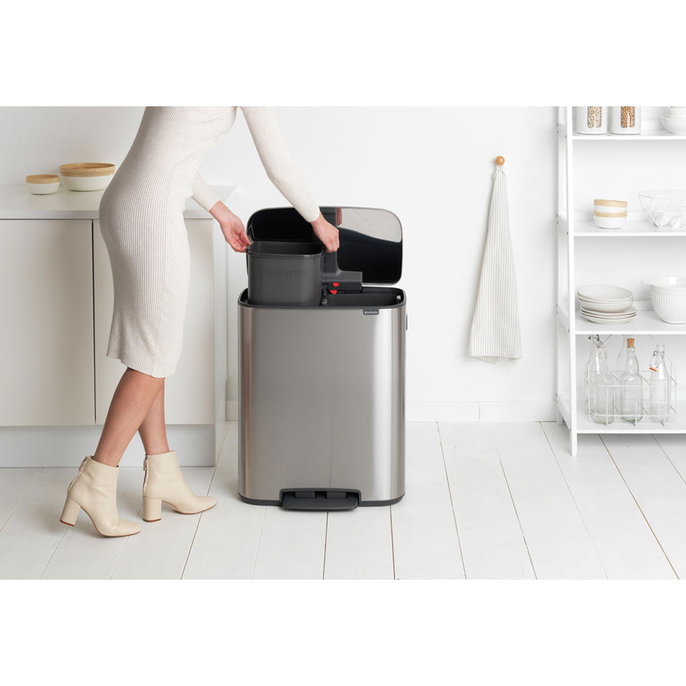 BRABANTIA Bo 2 x 30 l - oceľový nerezový dvojkomorový koš na triedenie odpadu s pedálom