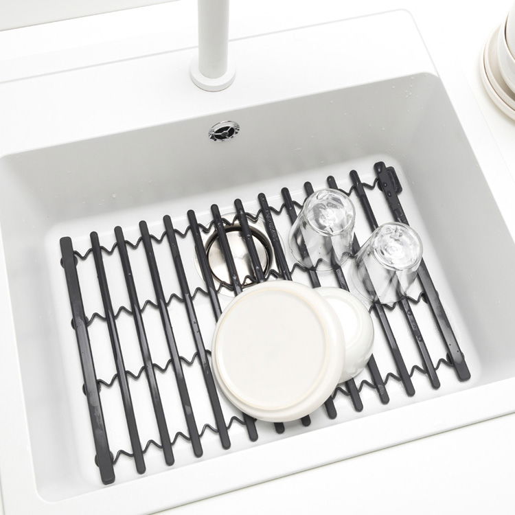 BRABANTIA Mat black 30 x 30 cm - mřížka / silikonová podložka pod dřez