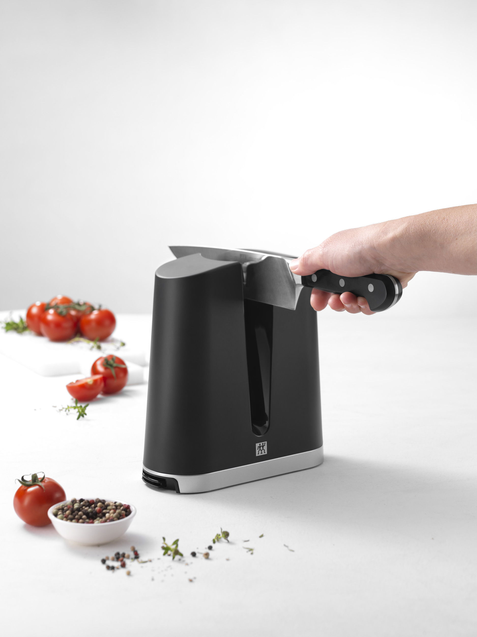 ZWILLING V-Edge – keramický brousek na nože (ostřič)