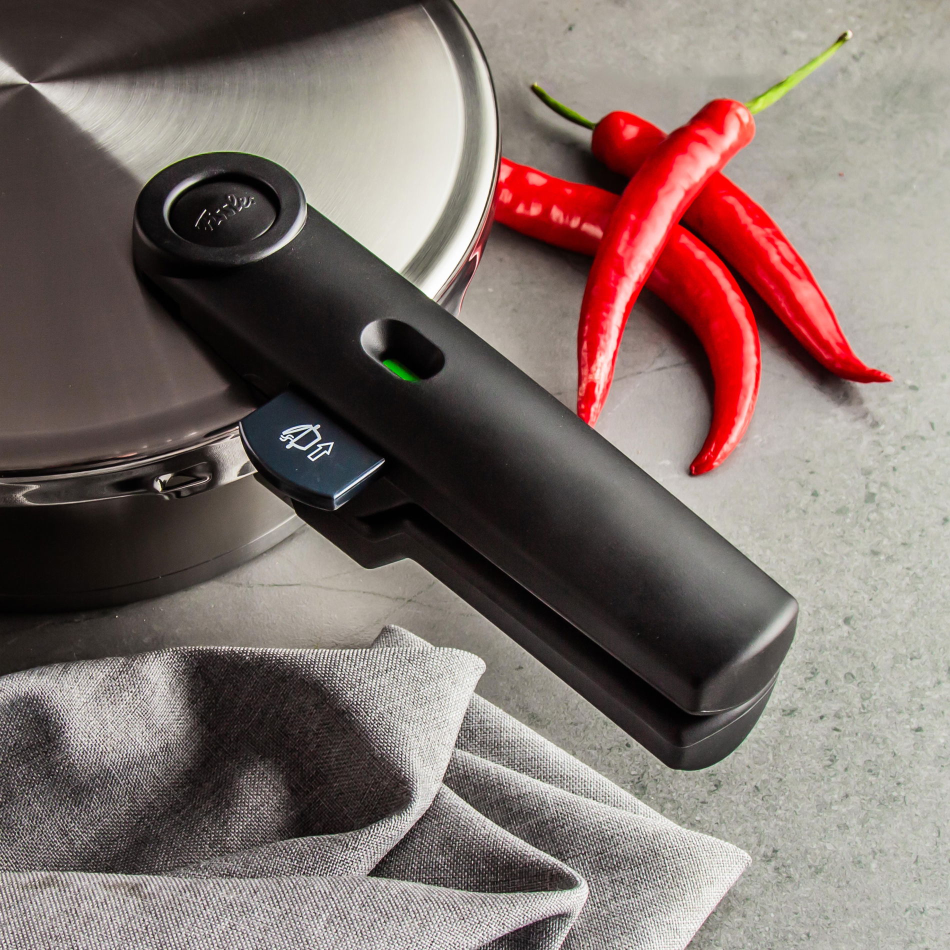 FISSLER Vitaquick Premium 2,5 l - rychlovarná konvice z nerezové oceli