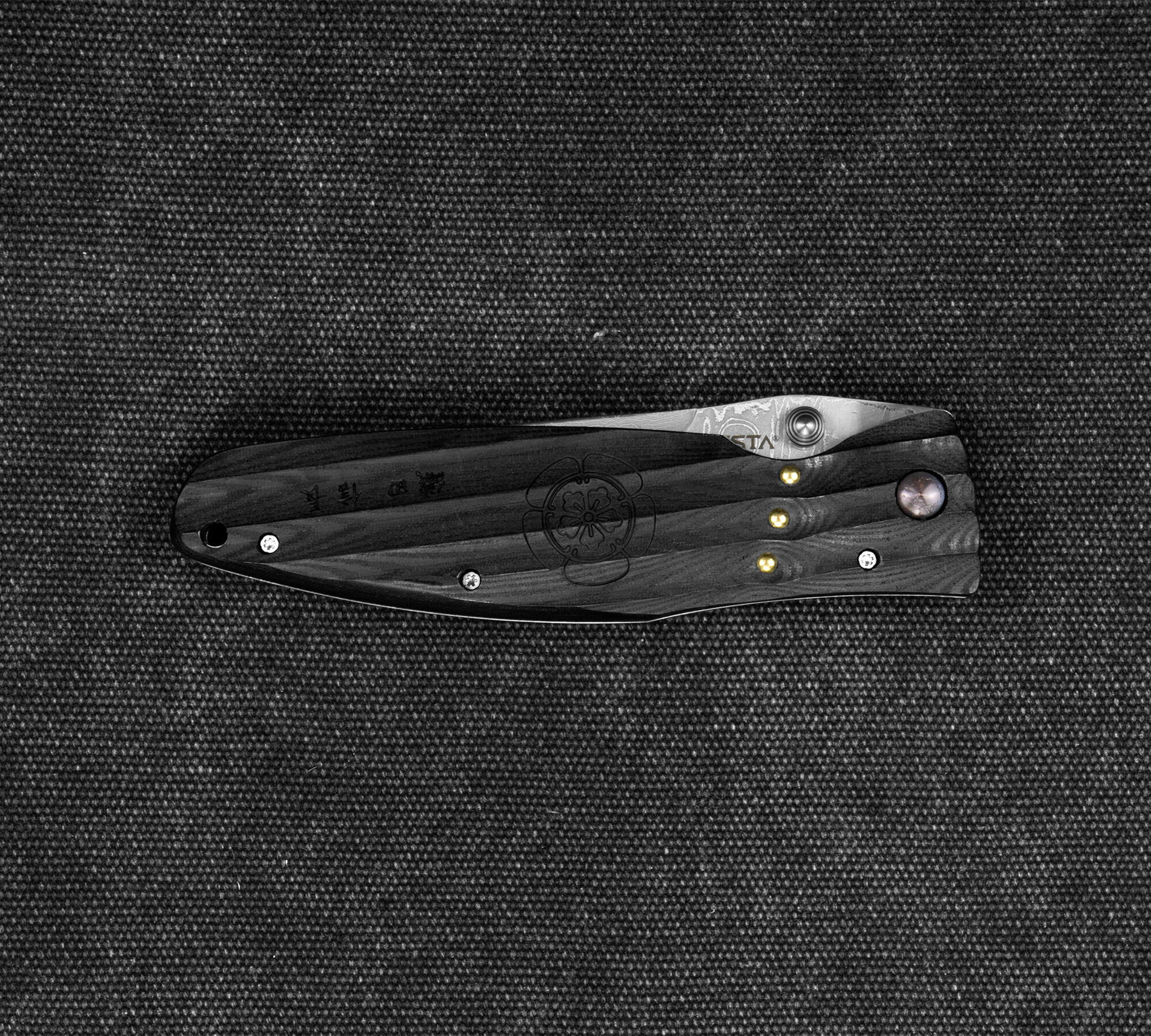 MCUSTA Sengoku Black Micarta Damascus 8,5 cm - japoński nóż survivalowy składany ze stali damasceńskiej