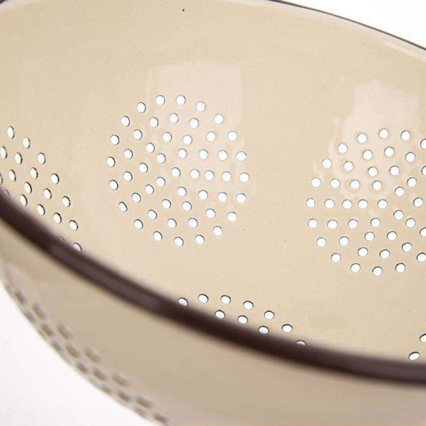 BABCINA KUCHNIA RETRO SIEVE smaltované sítko / cedník 22 cm