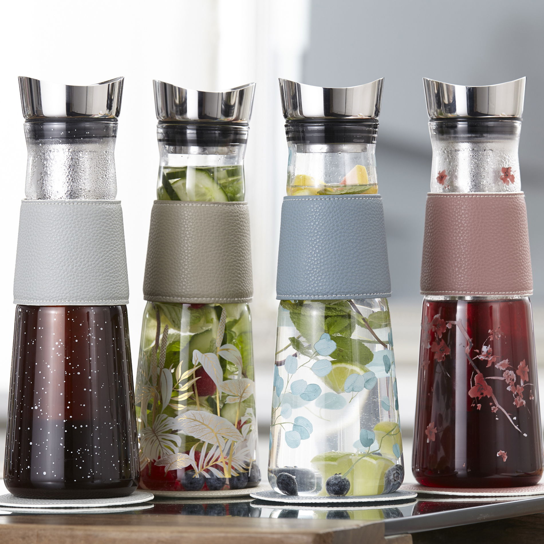 EIGENART Eve Eucalyptus 1,25 l tyrkysová - skleněná karafa s varnou konvicí