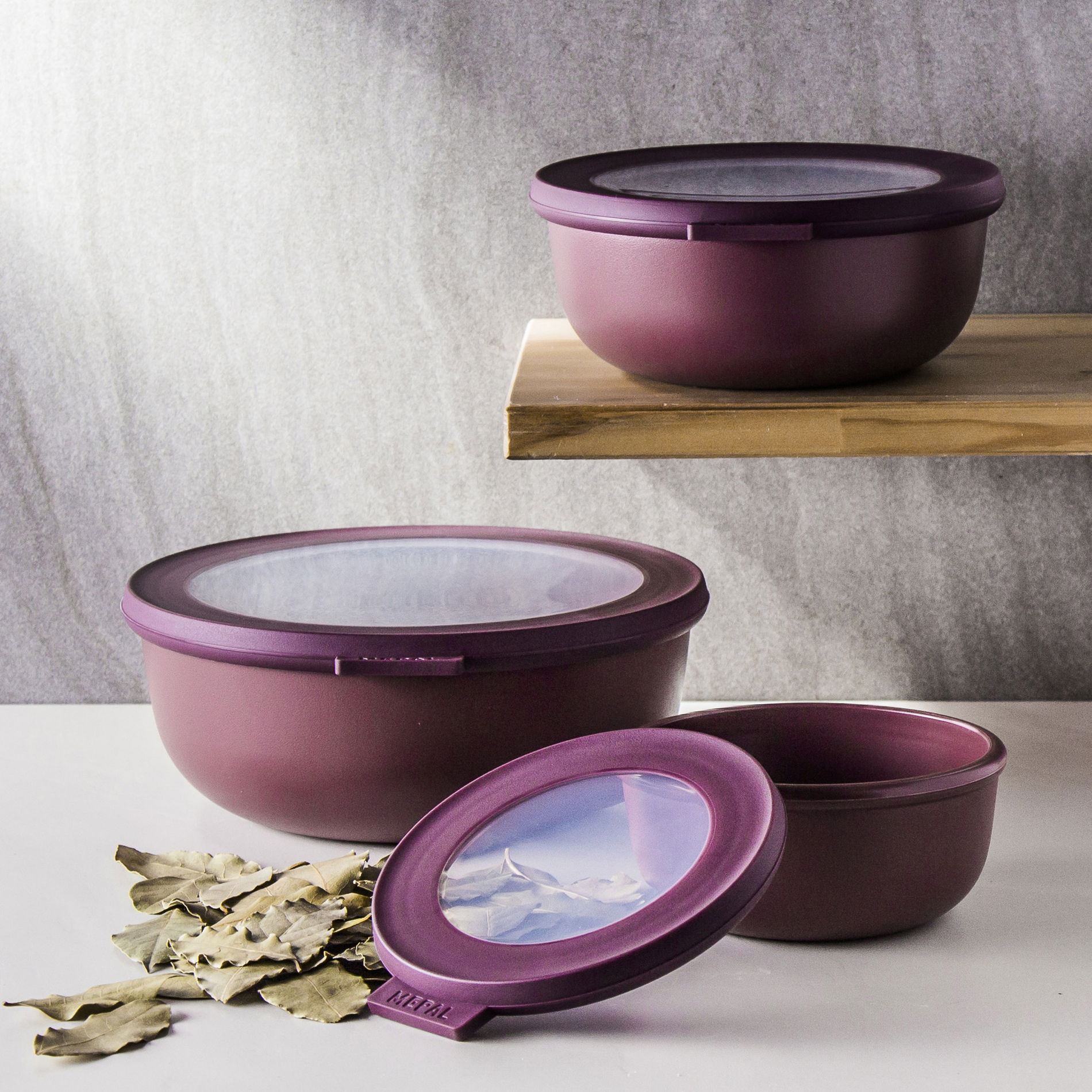 MEPAL Cirqula Nordic Berry 0,35 l bordó - plastová kuchyňská mísa na s víkem