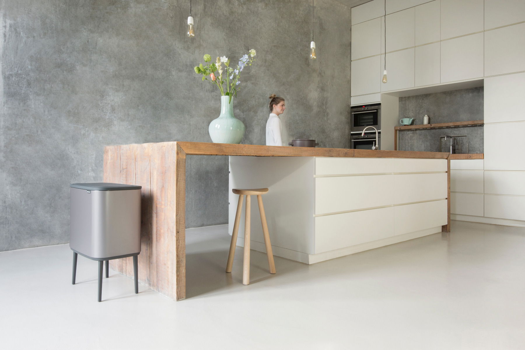 BRABANTIA Touch Bin Bo 36 l ciemnoszary - kosz na śmieci ze stali nierdzewnej