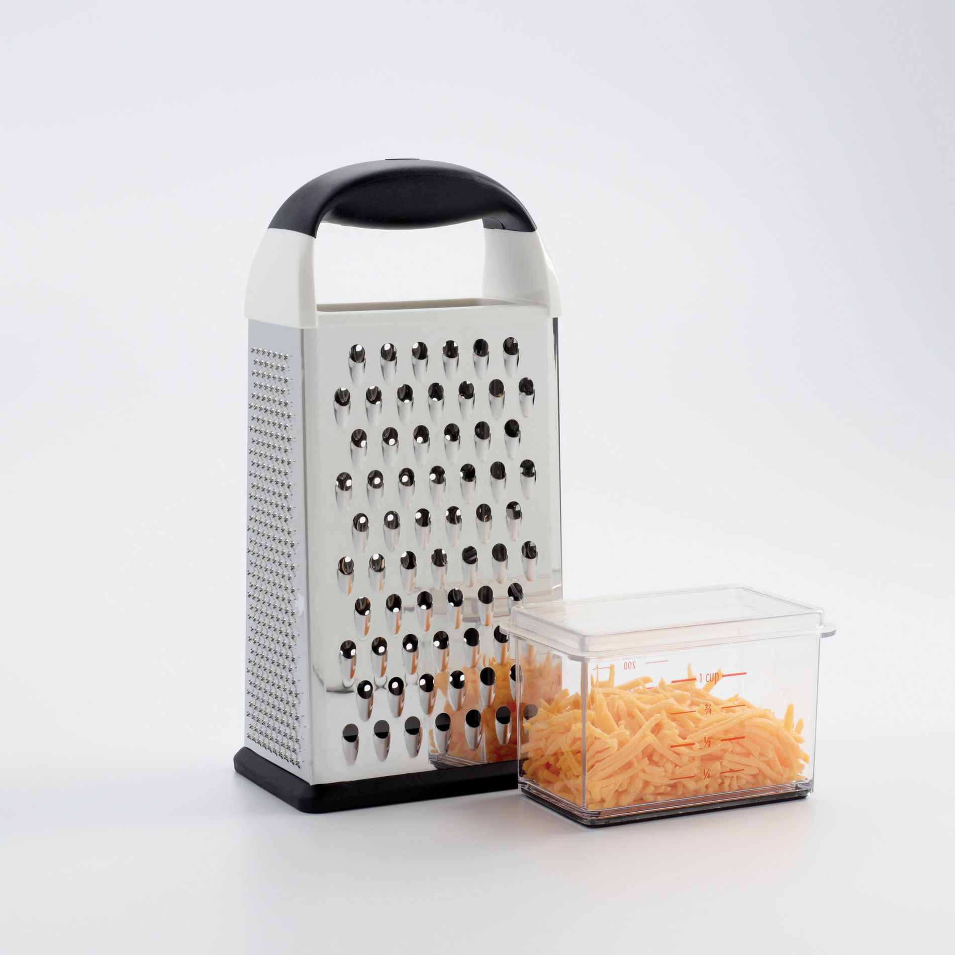Nerezové ruční kuchyňské struhadlo s nádobou OXO GOOD GRIPS BOX GRATER