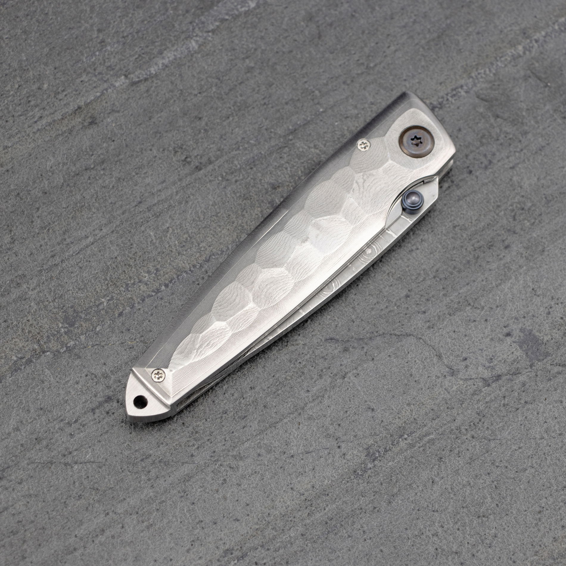 MCUSTA Shinra Tsuchi Damascus 6,5 cm - japoński nóż survivalowy składany ze stali damasceńskiej
