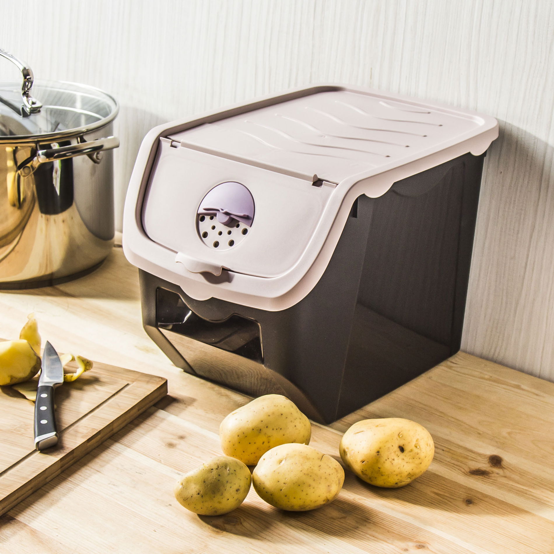 Pojemnik na ziemniaki lub cebulę plastikowy STORAGE BOX JASNORÓŻOWY 12 l Pojemnik na ziemniaki lub cebulę plastikowy STORAGE BOX JASNORÓŻOWY 12 l
