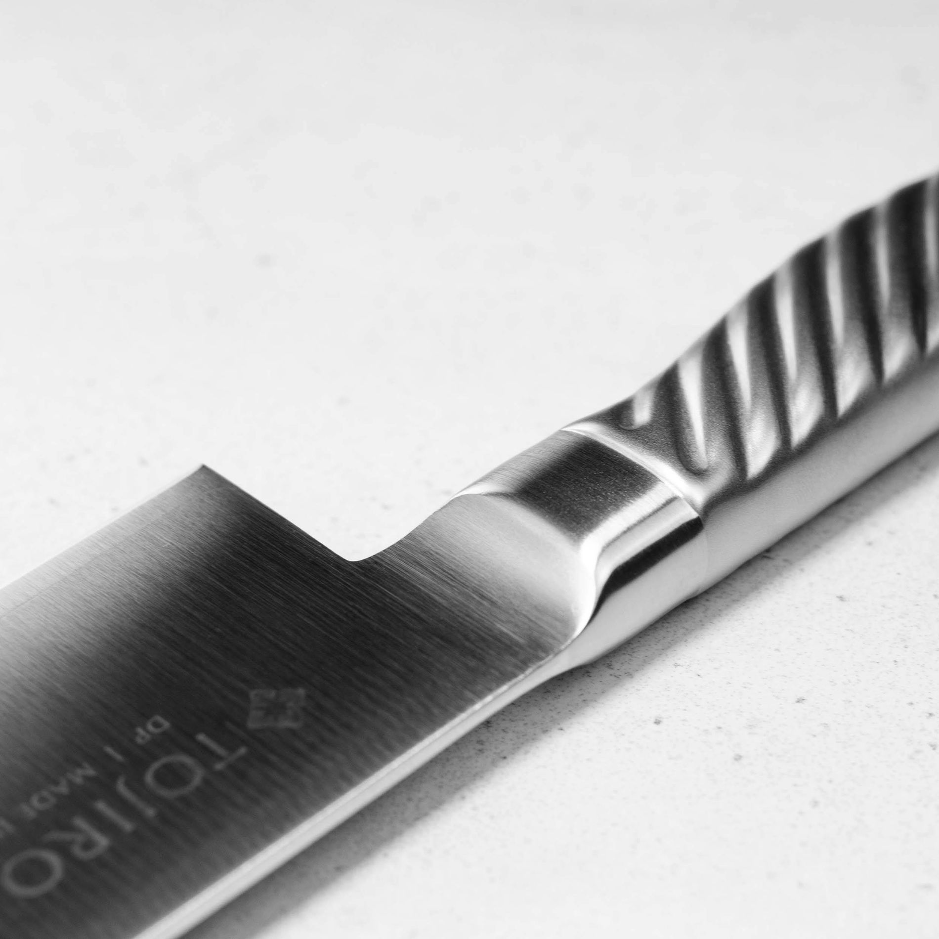 TOJIRO Pro VG-10 21 cm - kuchařský nůž z nerezové oceli