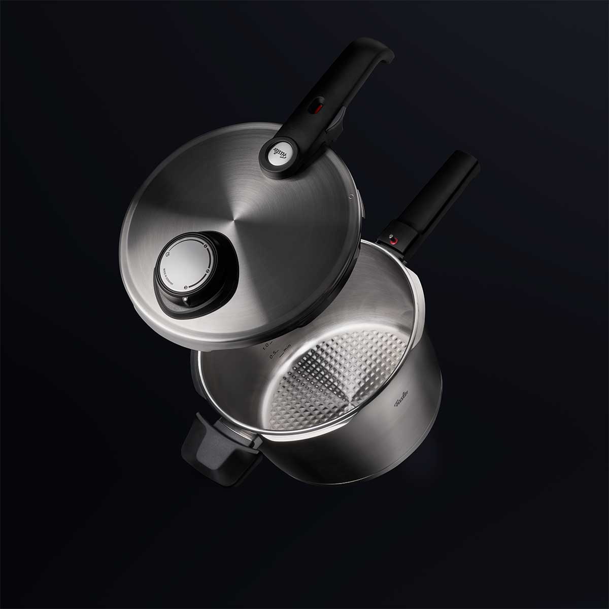 FISSLER Vitavit Premium 8 l - tlakový hrnec s vložkou pro vaření na páře z nerezové oceli