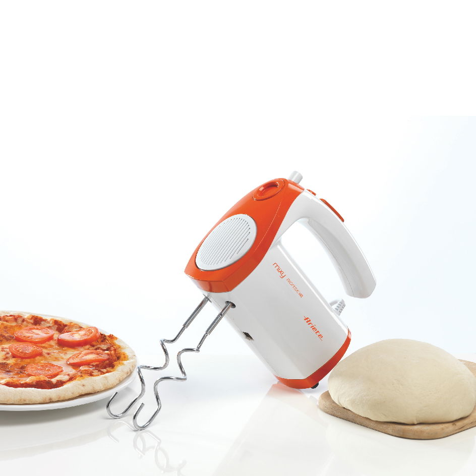 ARIETE 1565/1 Mixy Professional 300 W bílá - kuchyňský mixér s plastovou mísou