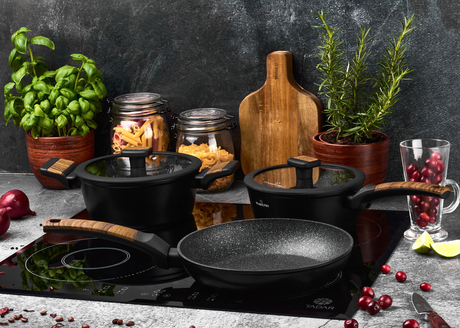 Nepřilnavá pánev wok STARKE PRO ARCHIE WOODEN 28 cm