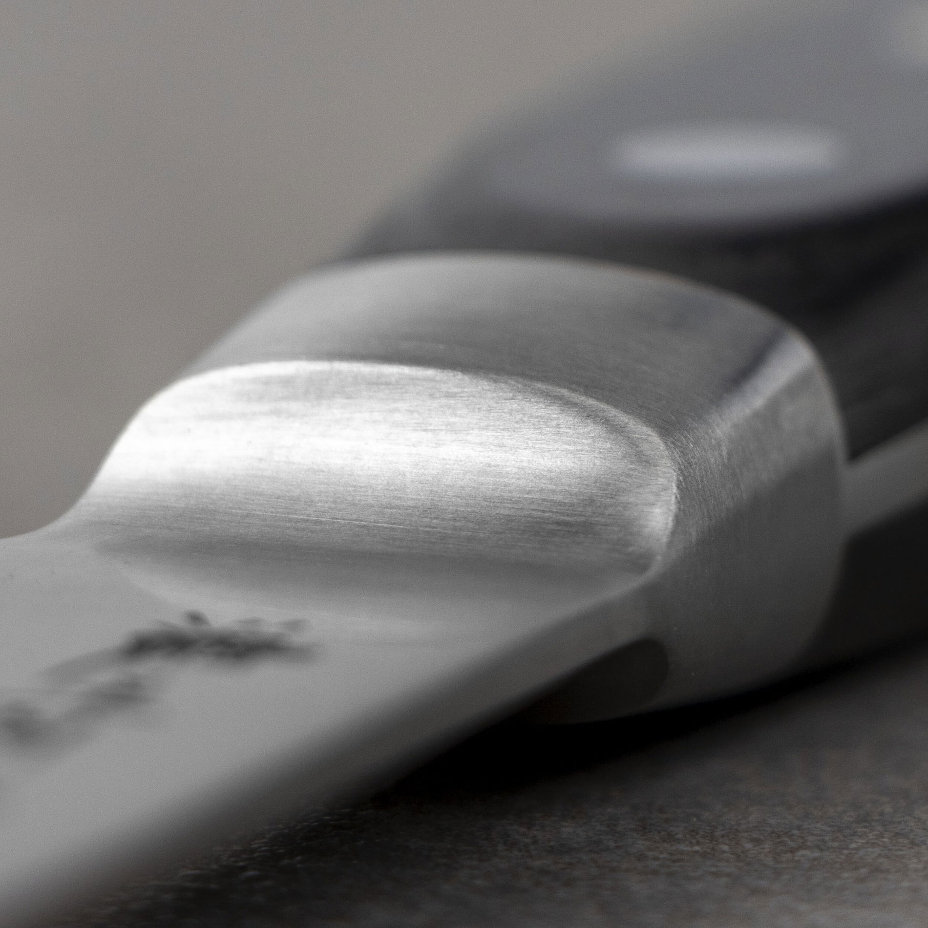 SATAKE Cutlery Mfg FAX Powder 18 cm - japonský nůž Santoku z práškové oceli