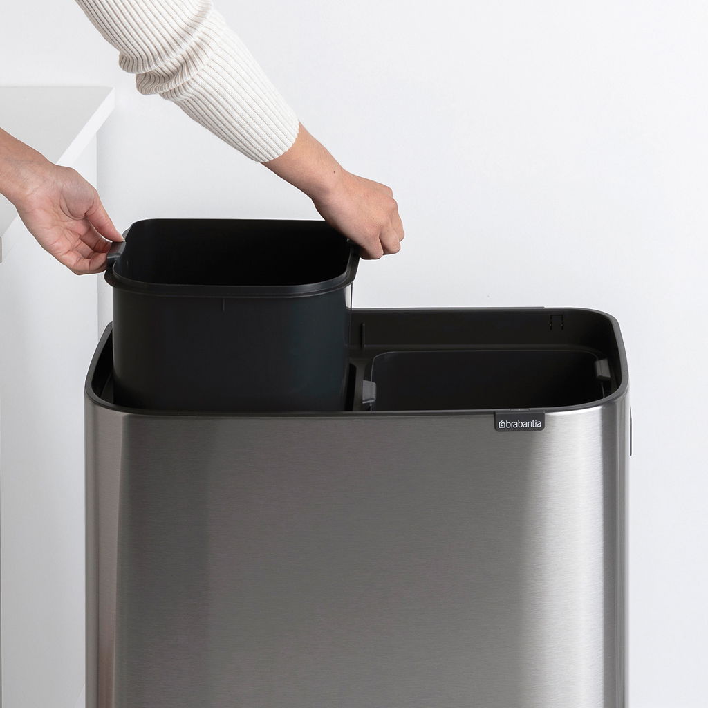 BRABANTIA Touch Bin Bo 2 x 30 l - kosz do segregacji śmieci ze stali nierdzewnej dwukomorowy