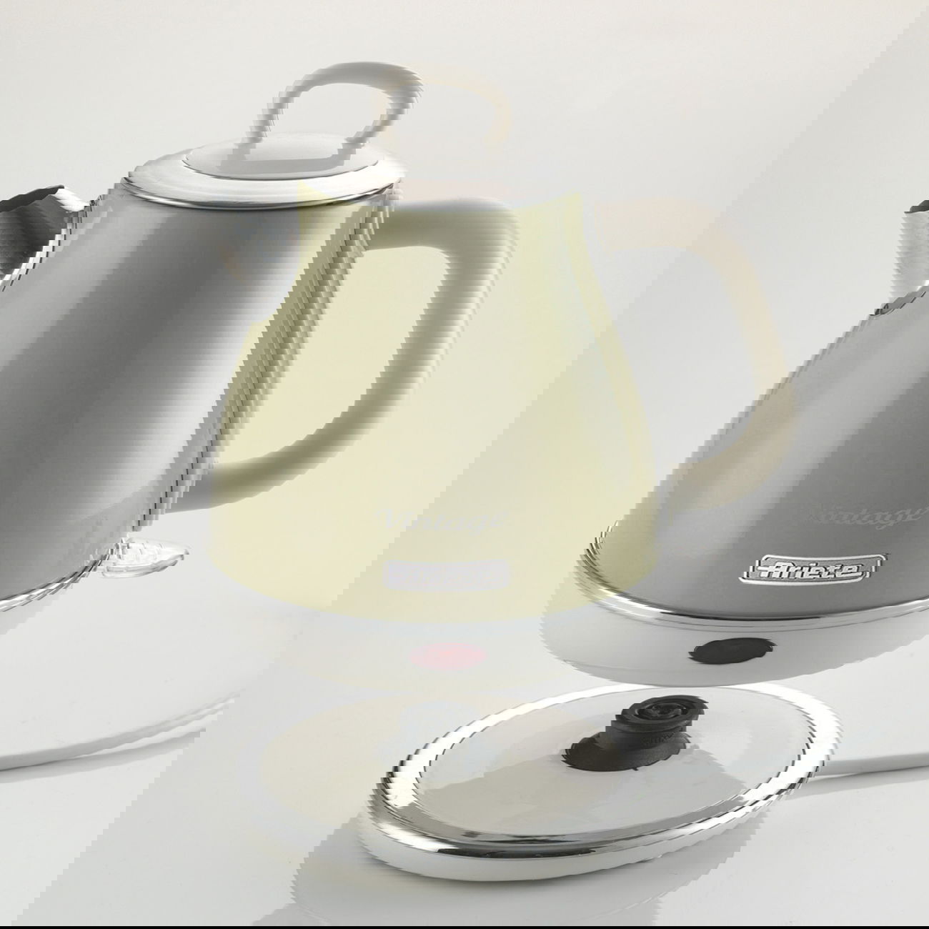 ARIETE Vintage Piccolo 1 l béžová - elektrická bezdrátová rychlovarná konvice z nerezové oceli