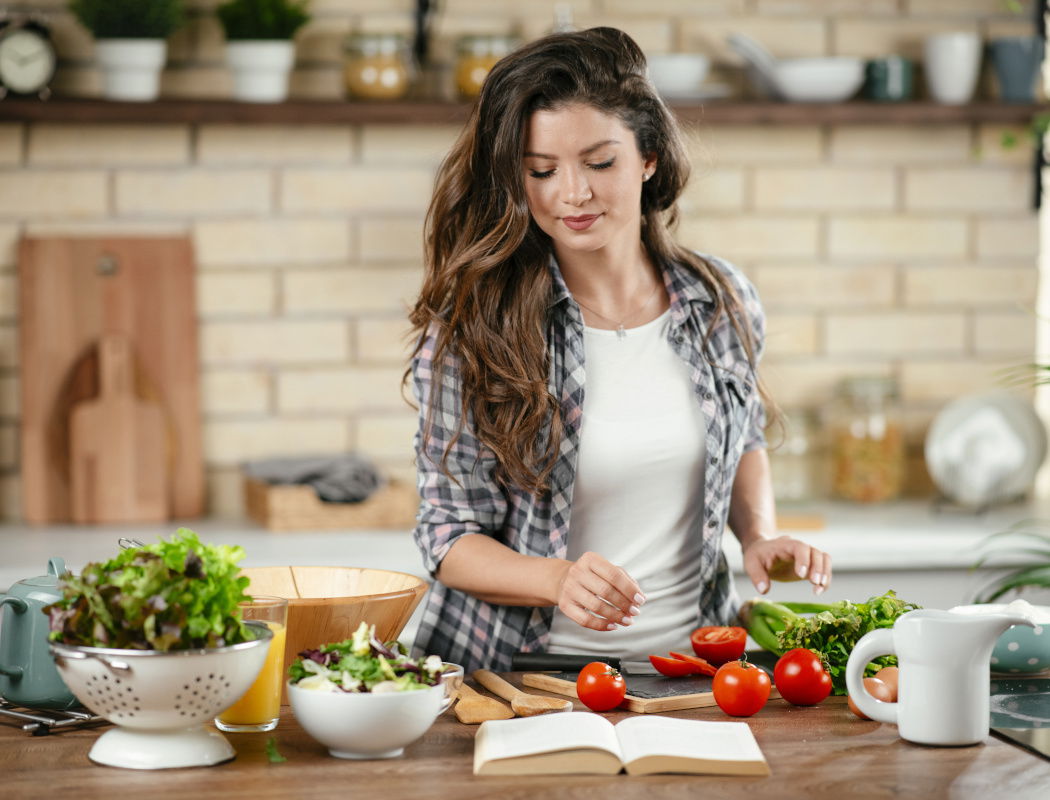Wielofunkcyjny nóż Santoku TESCOMA Feelwood