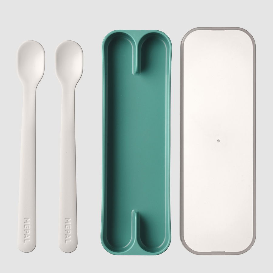 MEPAL Mio Deep Turquoise 2 szt. morskie - łyżeczki do karmienia dzieci i niemowląt plastikowe MEPAL Mio Deep Turquoise 2 szt. morskie - łyżeczki do karmienia dzieci i niemowląt plastikowe